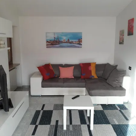 Casamarty Apartment San Cesareo